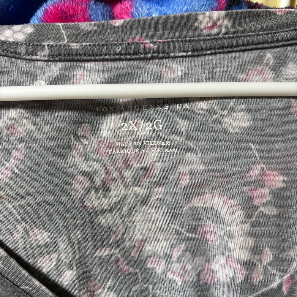 Lucky Brand Gray and Pink Floral Short Sleeve Top